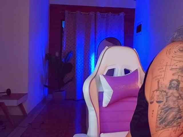 SashaKleinOF webcam