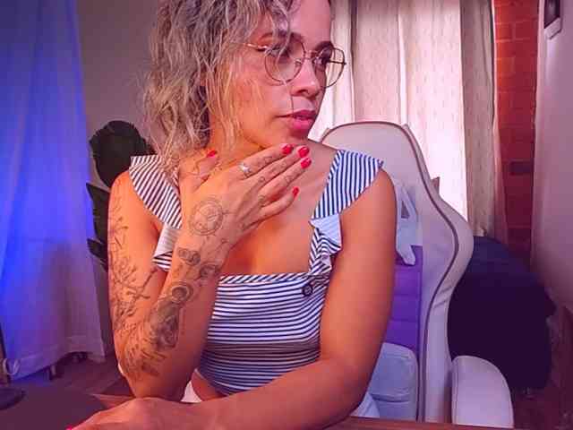 SashaKleinOF webcam