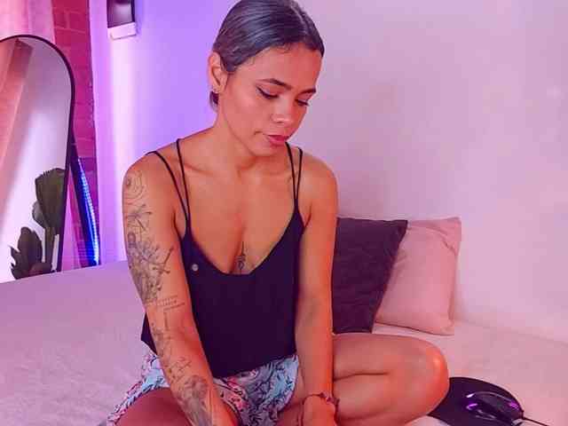 SashaKleinOF webcam
