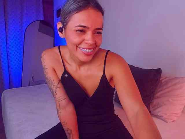 SashaKleinOF webcam