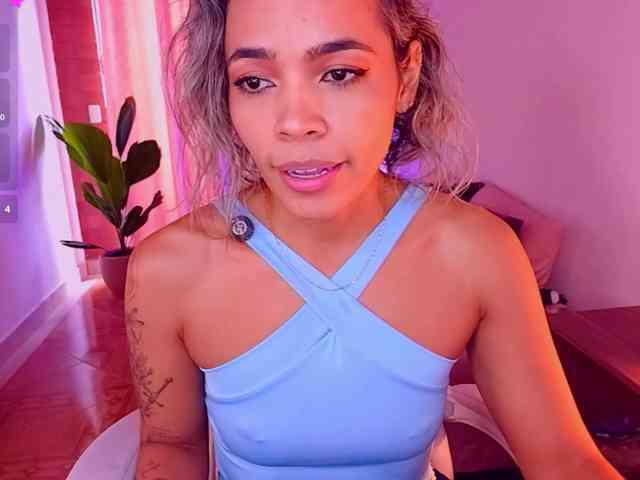 SashaKleinOF webcam