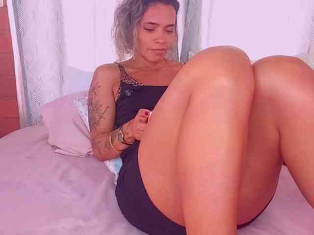 SashaKleinOF webcam