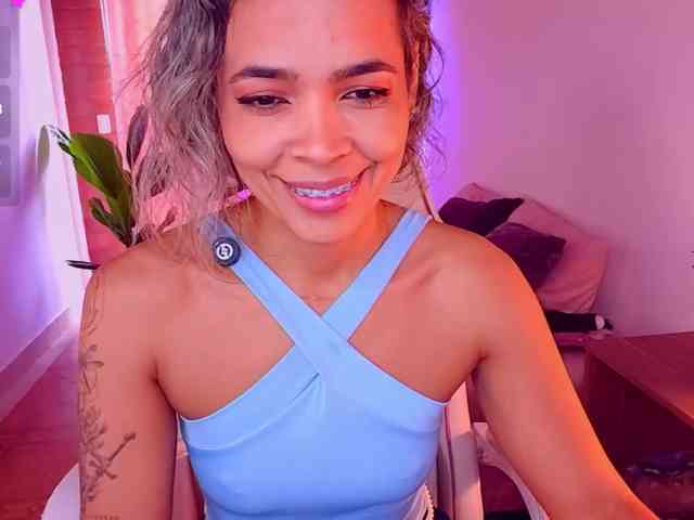 SashaKleinOF webcam