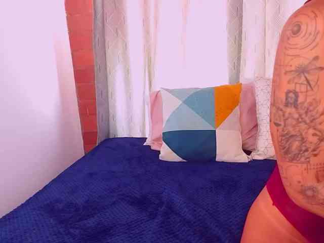 SashaKleinOF webcam