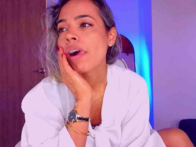 SashaKleinOF webcam