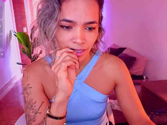 SashaKleinOF webcam