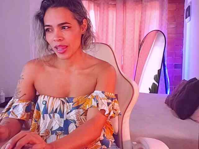 SashaKleinOF webcam