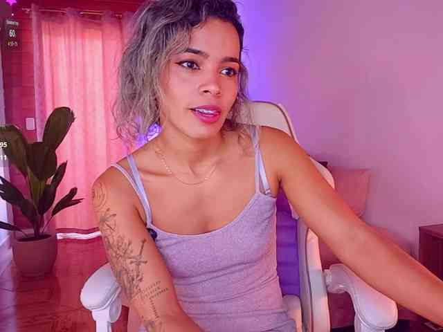 SashaKleinOF webcam