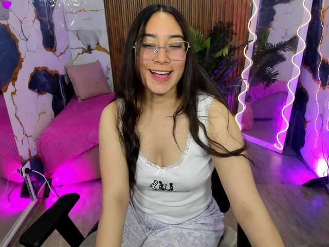 Nanni-tay live cam on BongaCams