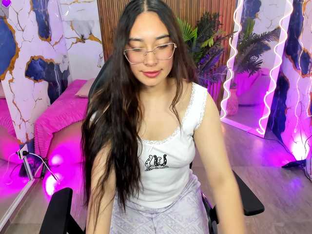 Nanni-tay live cam on BongaCams