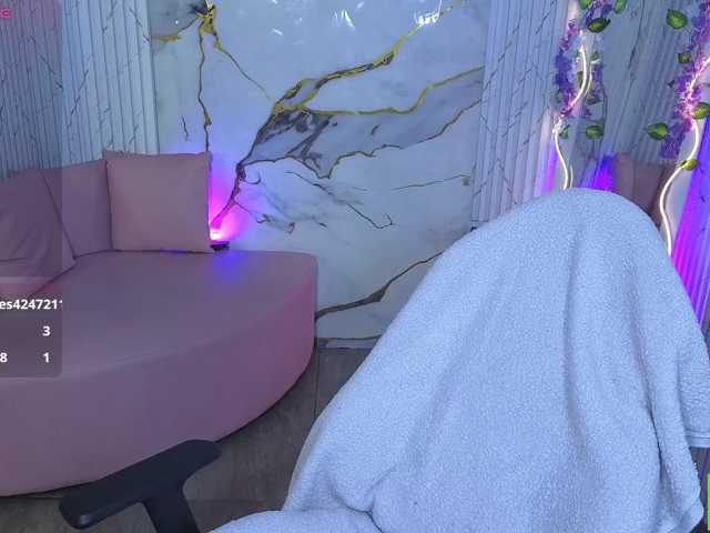 Nanni-tay, live now on BongaCams