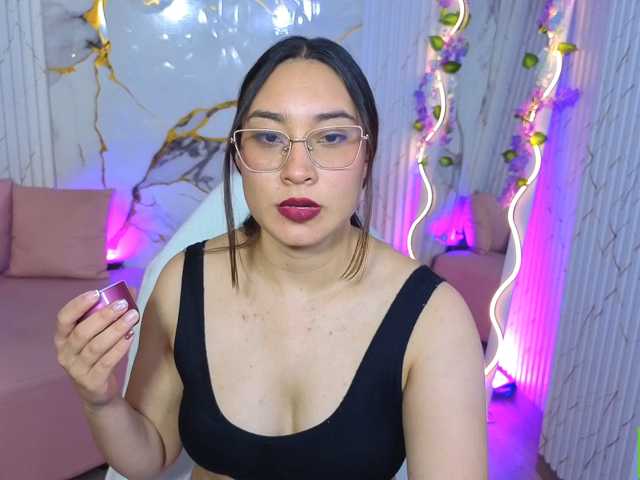 Nanni-tay live cam on BongaCams