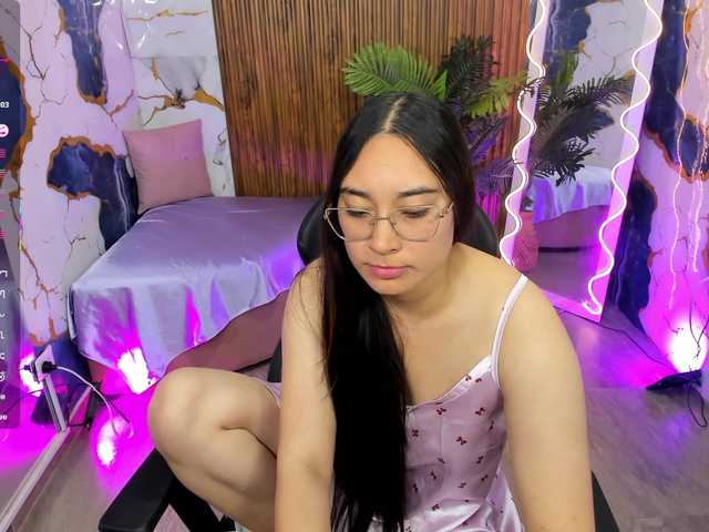 Nanni-tay live cam on BongaCams