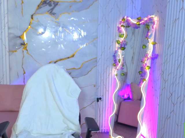 Nanni-tay live cam on BongaCams