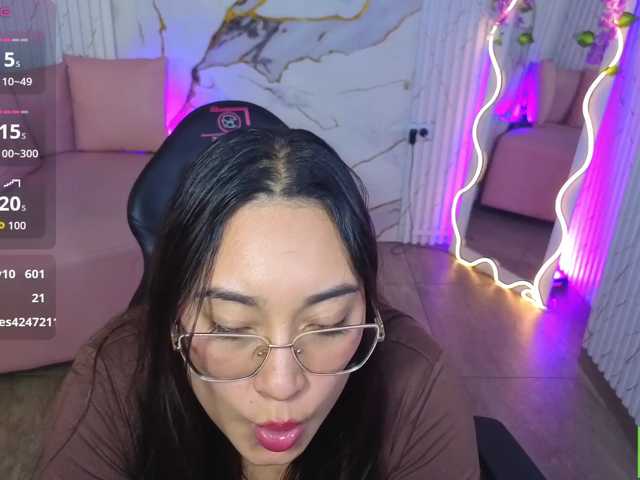 Nanni-tay, live now on BongaCams