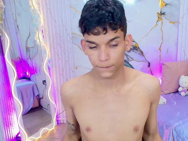 ANGELIC-TAY live cam