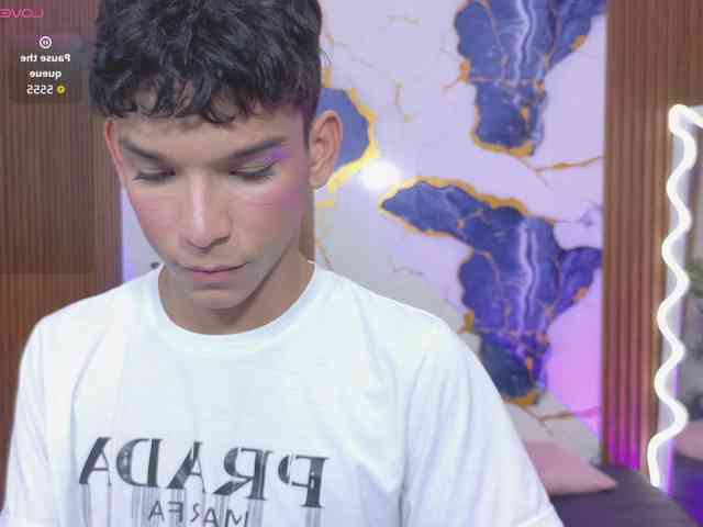ANGELIC-TAY ANGELIC-TAY