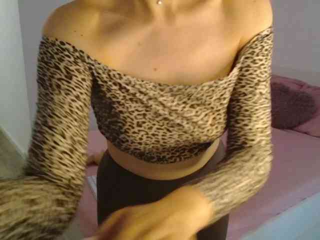 Modelo: LinaAvery