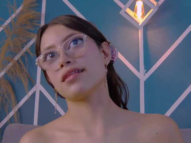 Annie-Muse- live cam on BongaCams