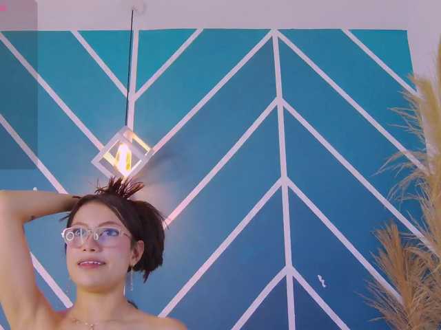 Annie-Muse- live cam on BongaCams