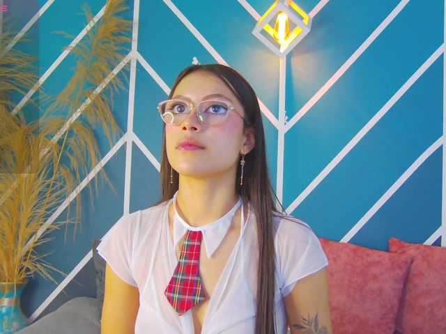 Annie-Muse- live cam on BongaCams