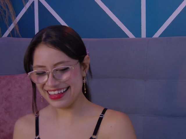 Annie-Muse- live cam on BongaCams