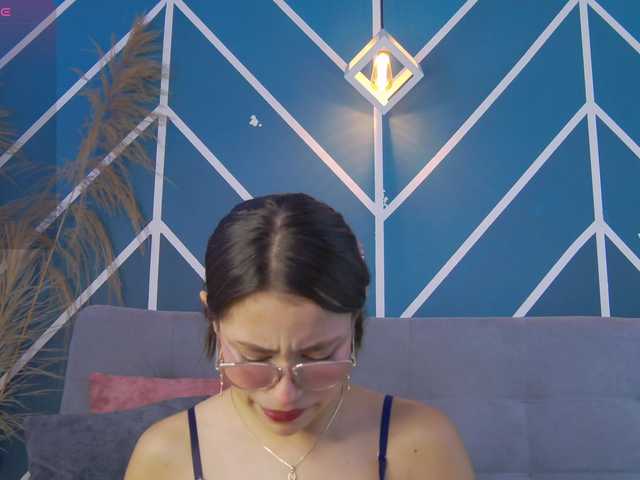 Annie-Muse- live cam on BongaCams