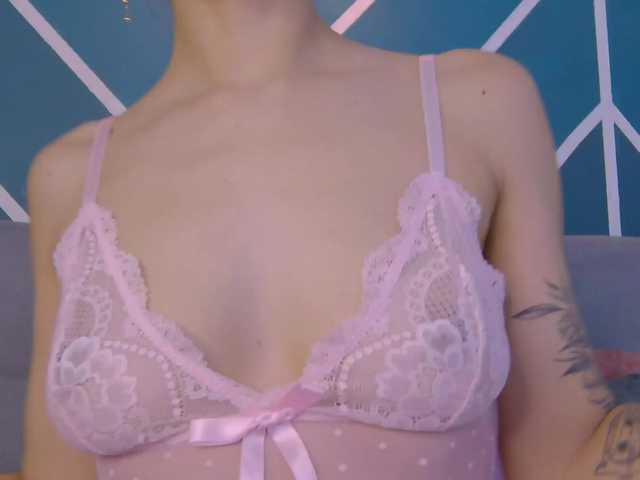 Annie-Muse- live cam on BongaCams