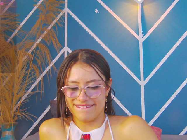 Annie-Muse- live cam on BongaCams