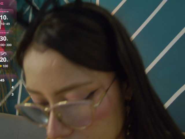 Annie-Muse- live cam on BongaCams