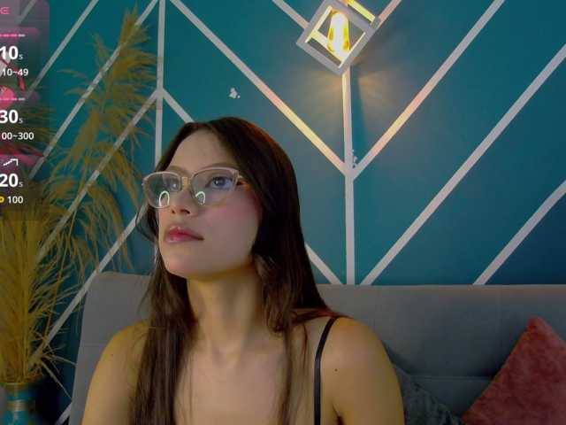 Annie-Muse- live cam on BongaCams