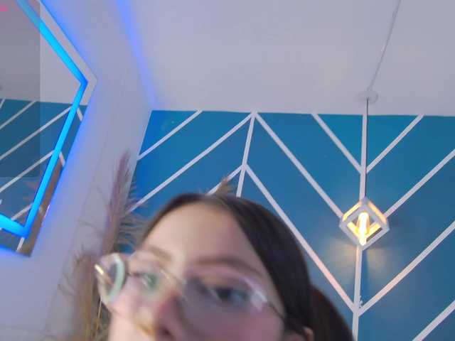 Annie-Muse- live cam on BongaCams