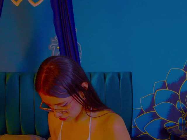 Annie-Muse- live cam on BongaCams