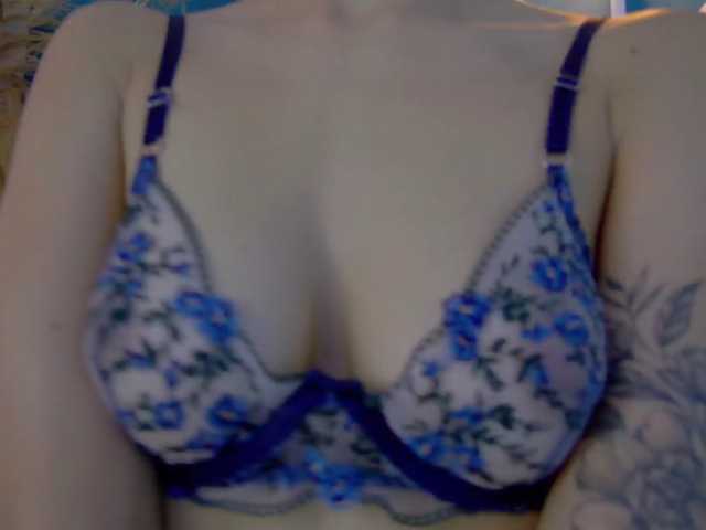 Annie-Muse- live cam on BongaCams