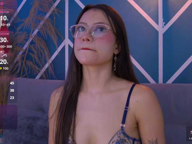 Annie-Muse- live cam on BongaCams