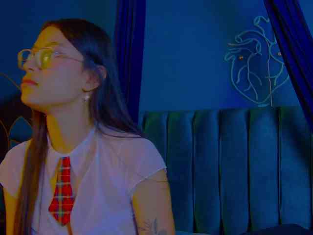 Annie-Muse- webcam