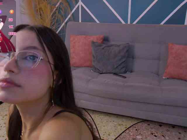 Annie-Muse- Annie-Muse-