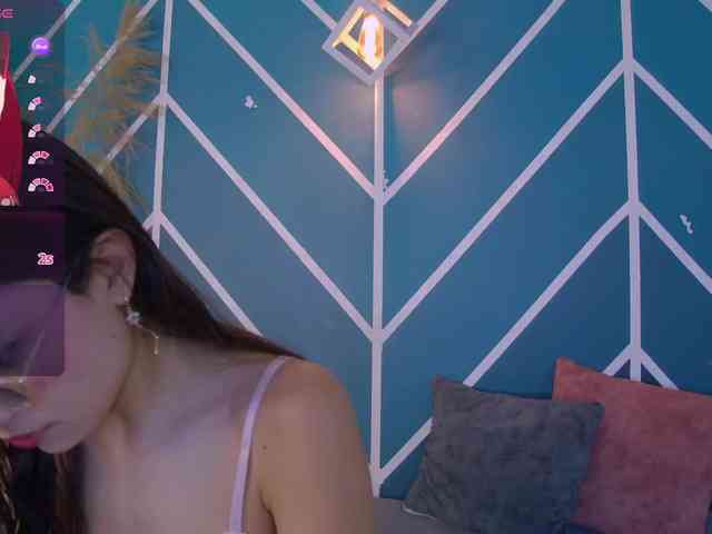 Annie-Muse- webcam