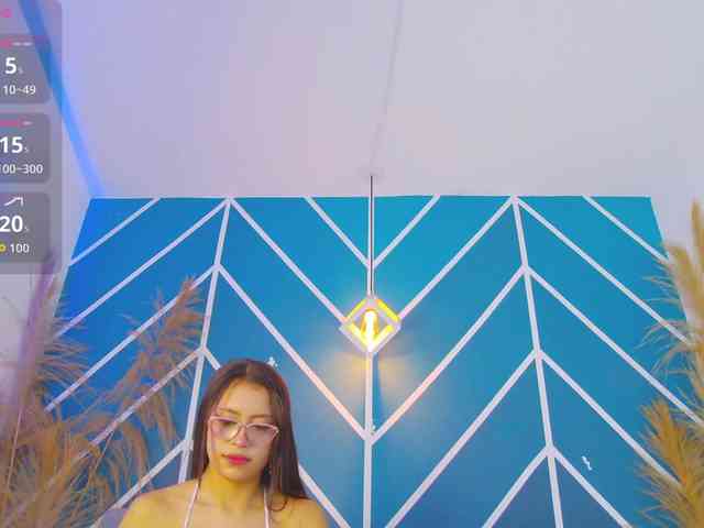 Annie-Muse- webcam
