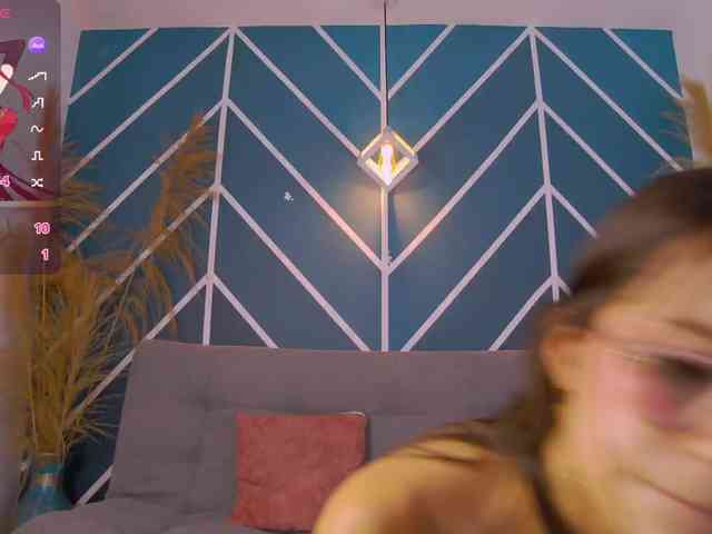 Annie-Muse- webcam