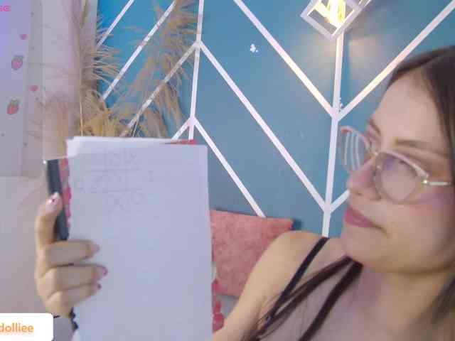 Annie-Muse- webcam