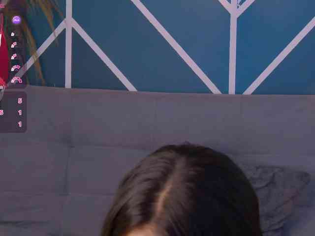 Annie-Muse- webcam