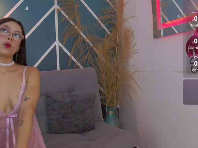 Annie-Muse- webcam