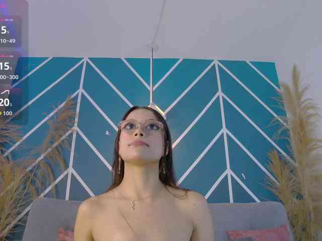 Annie-Muse- webcam