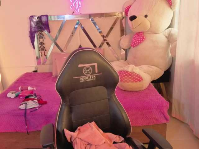 HARMONIE-TAY live cam on BongaCams