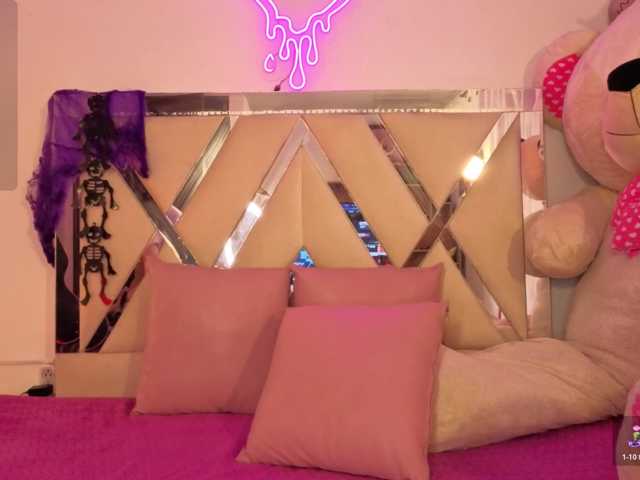 HARMONIE-TAY live cam on BongaCams