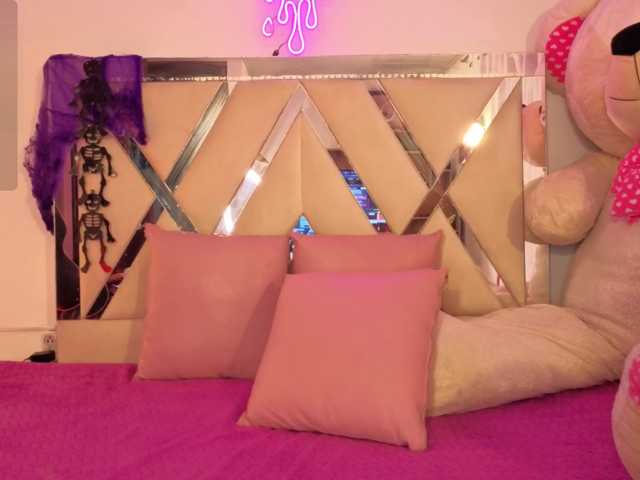 HARMONIE-TAY live cam on BongaCams