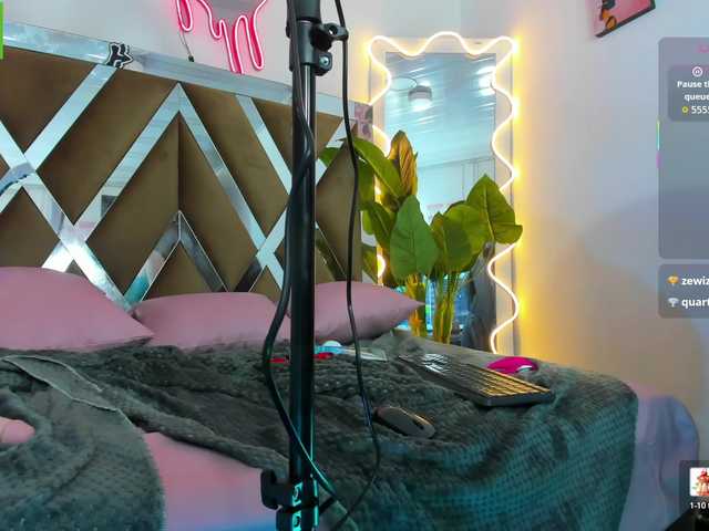 HARMONIE-TAY live cam on BongaCams