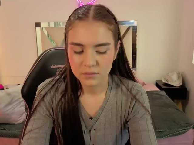 HARMONIE-TAY live cam on BongaCams