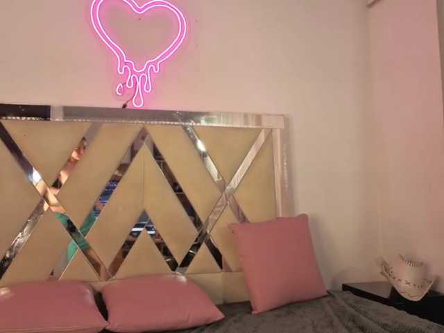 HARMONIE-TAY live cam on BongaCams